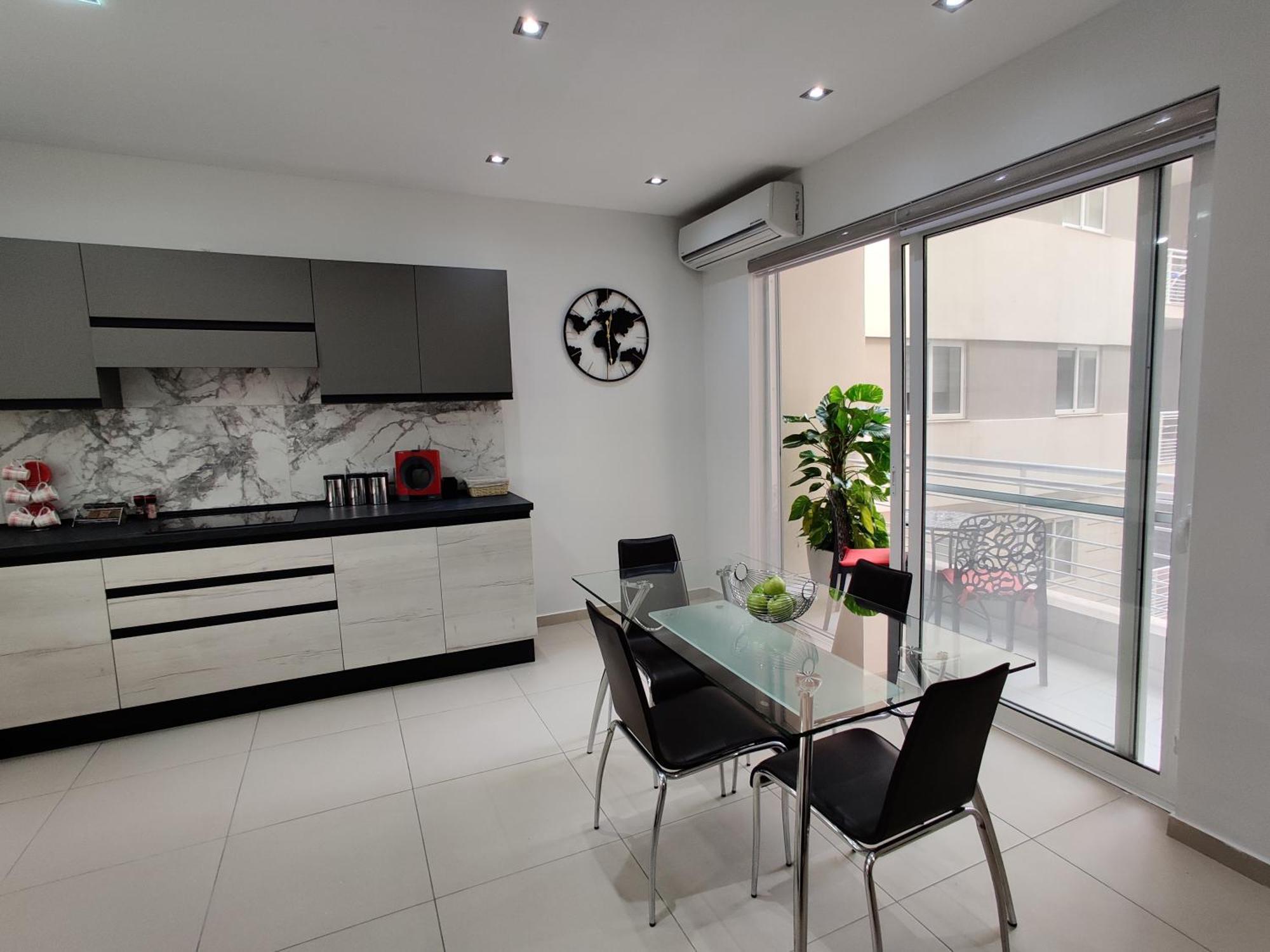 Depiro Point Deluxe - Modern, Designer Apartment 2 Minutes Away From Popular Sliema Seafront Bagian luar foto