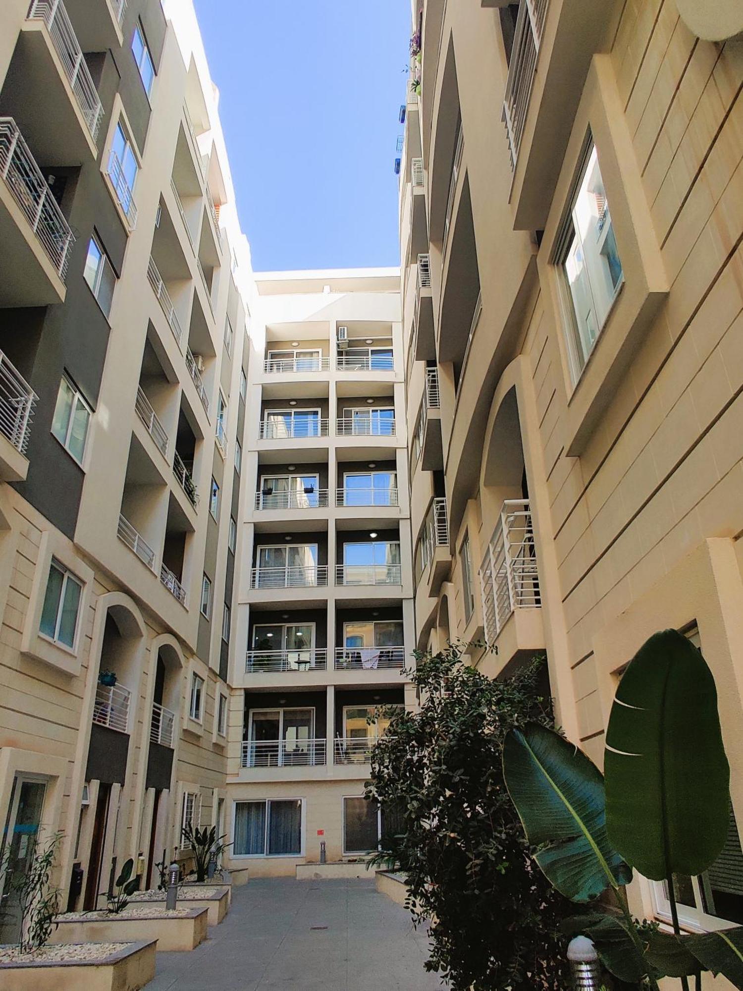 Depiro Point Deluxe - Modern, Designer Apartment 2 Minutes Away From Popular Sliema Seafront Bagian luar foto
