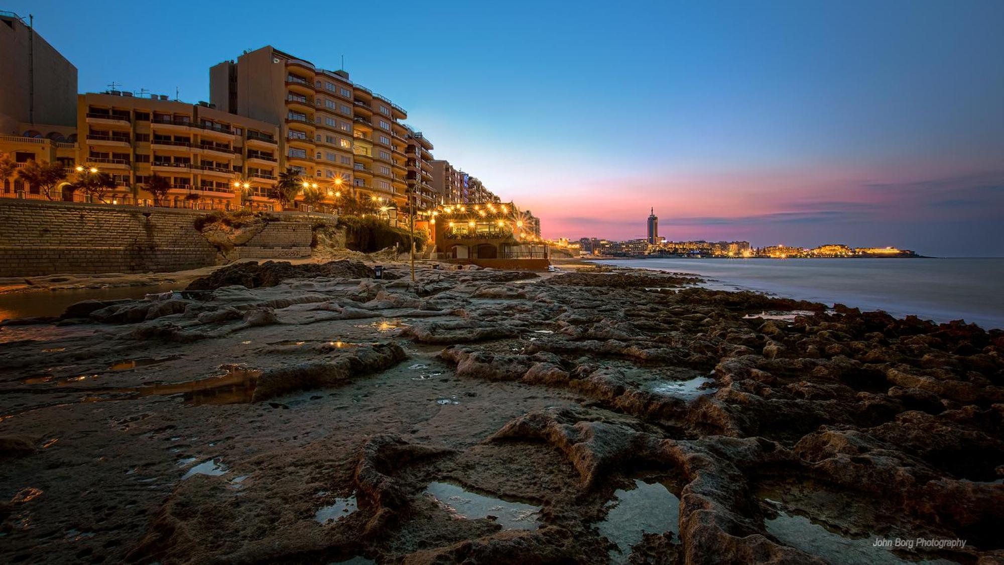Depiro Point Deluxe - Modern, Designer Apartment 2 Minutes Away From Popular Sliema Seafront Bagian luar foto